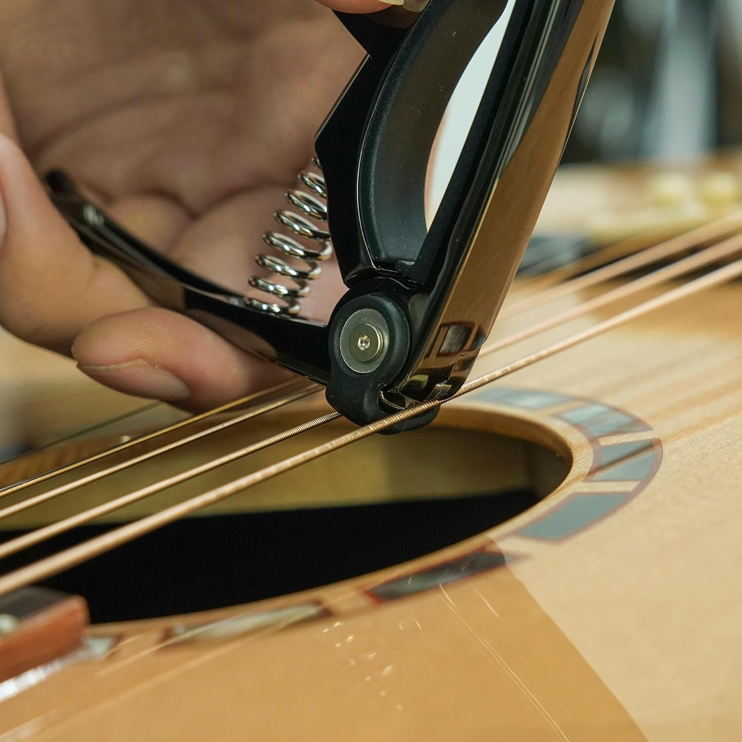 Capotasto 4-in-1 per Chitarre  - Acoustic Guitar Dreadnought recensione e prezzo