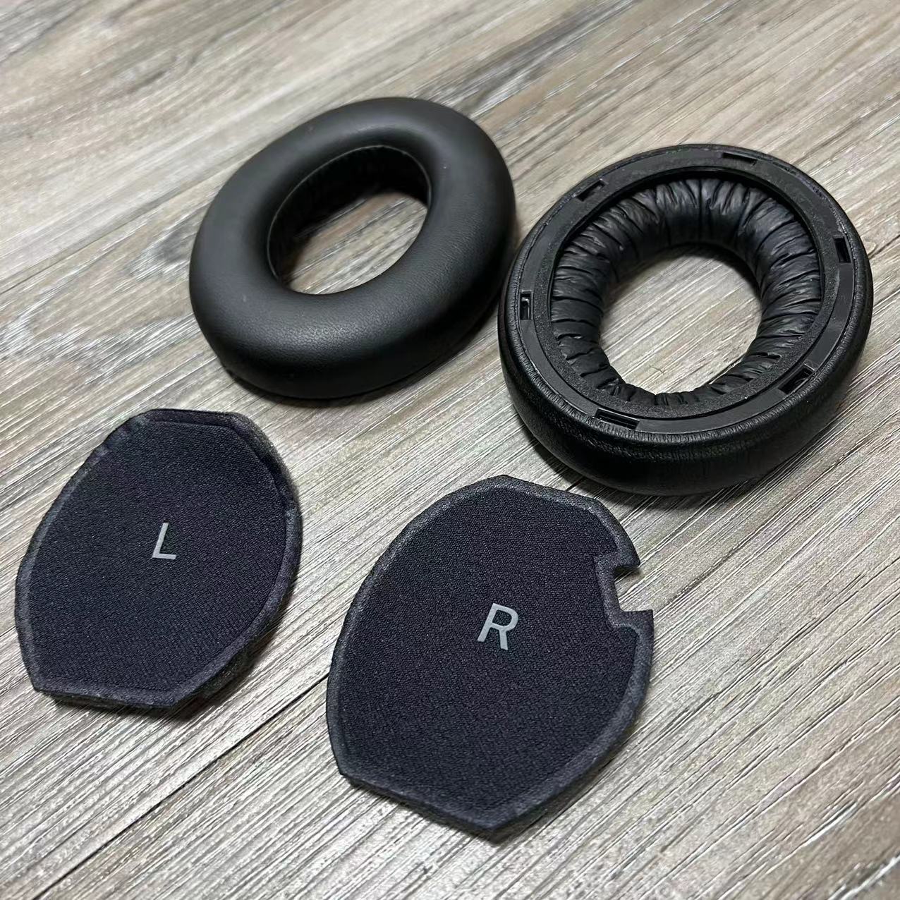 Cuscinetti auricolari in vera  - Sennheiser Headphone Momentum 4 recensione e prezzo